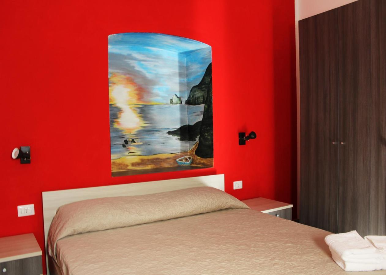 Room And Breakfast I Gemelli Иглесиас Екстериор снимка