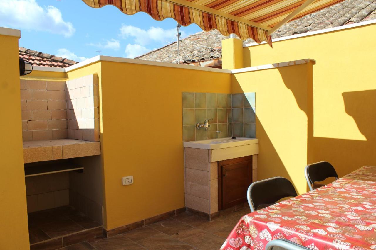 Room And Breakfast I Gemelli Иглесиас Екстериор снимка